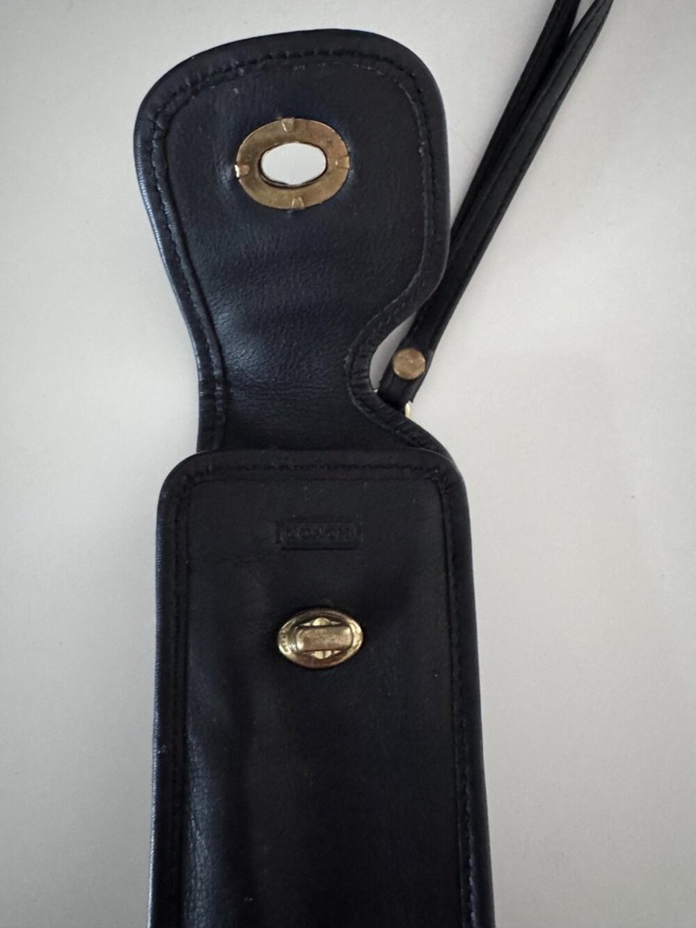 Coach Vintage Black Leather Cellphone/Small Accessories Wristlet - Picture 5 of 10